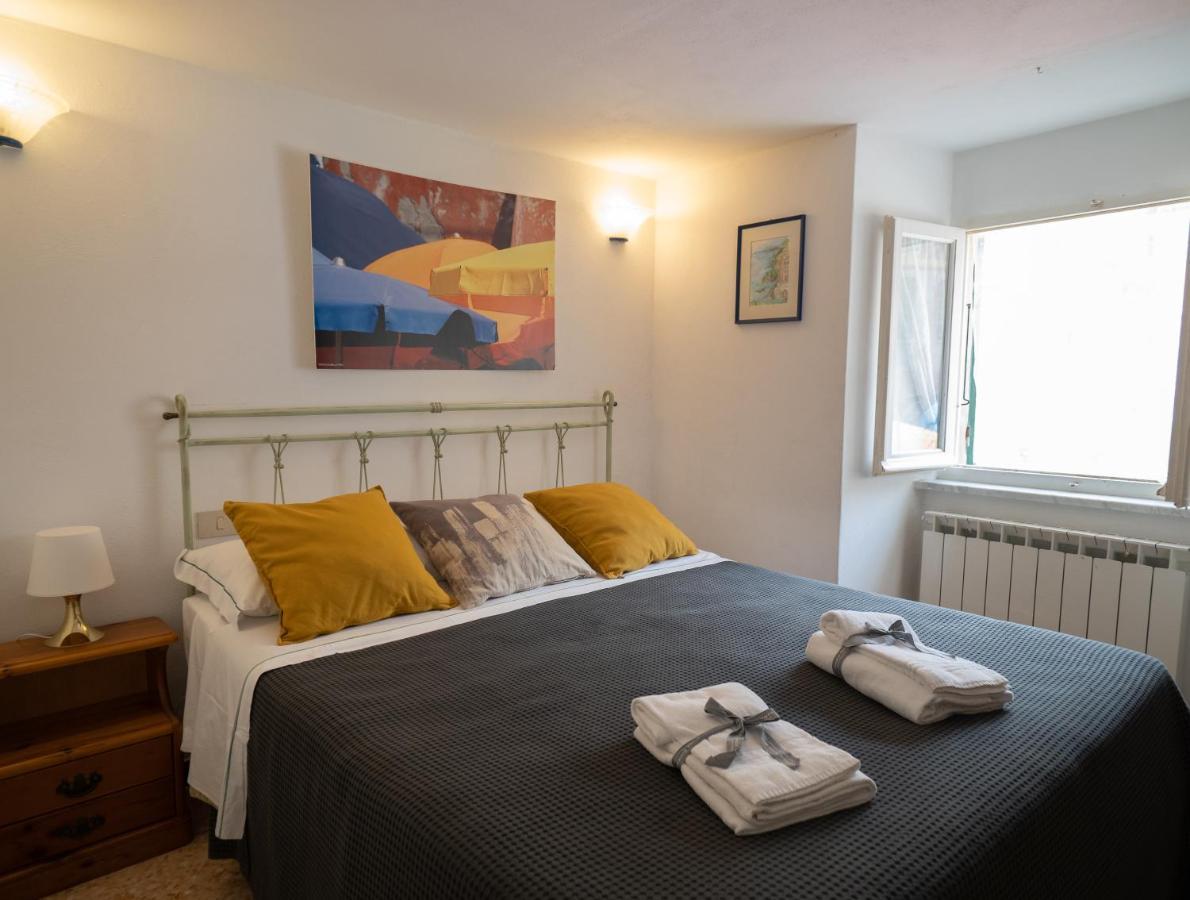 Mainetta Sea View Apartment With Ac 베르나차 외부 사진