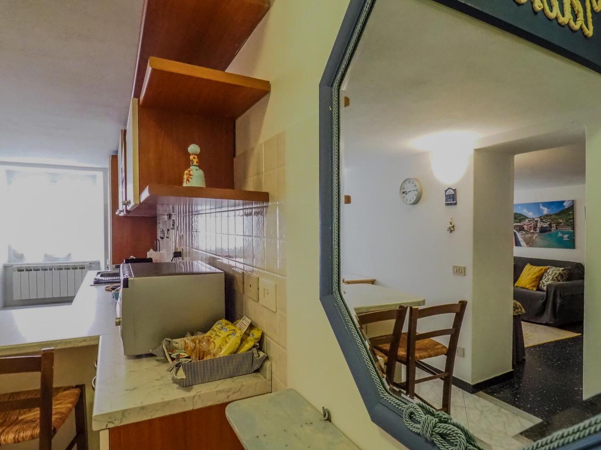 Mainetta Sea View Apartment With Ac 베르나차 외부 사진